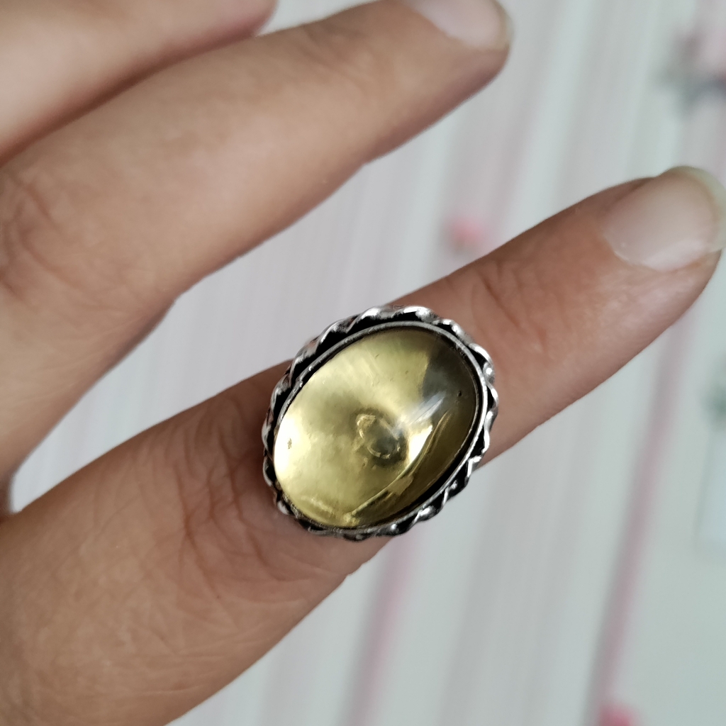 Lemon Quartz Silver Plated Stone Ring, Size 6.25